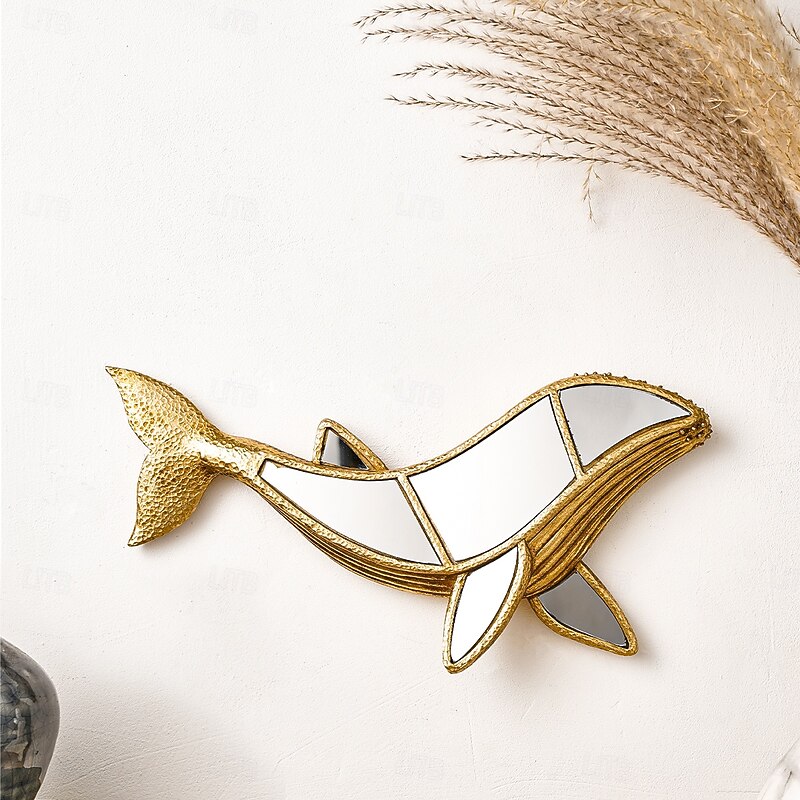 1PC Resin Mirror Whale Pendant Mirror Whale Home Decoration Statue Wall Decoration With A Specially Designed Surface Inlaid With Mirror Suitable for Home Wall Decoration and Shooting Props4