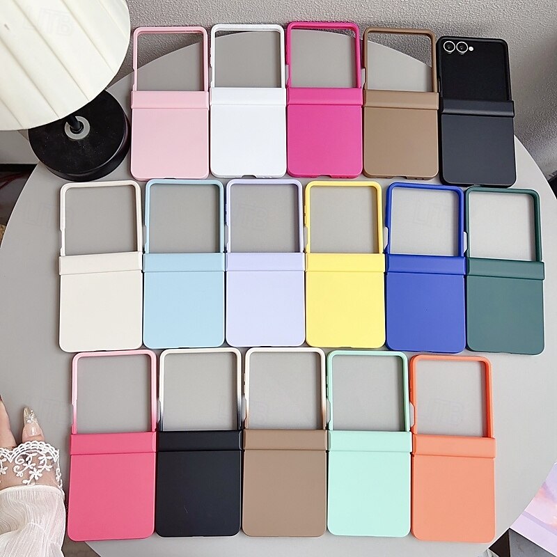 Phone Case For Samsung Galaxy Z Flip 7 Z Flip 6 Z Flip 5 Z Flip 4 Back Cover Shockproof Retro Silicone