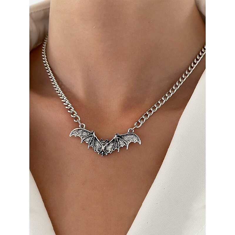 Women's Halloween Gothic Bat Pendant Necklace – Vintage Silver Chain Choker Jewelry for Costume Parties, Cosplay and Witchy Fashion2
