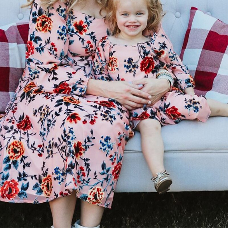 Mommy and Me Dresses Floral Street Print Pink Long Sleeve Midi Sweet Matching Outfits3