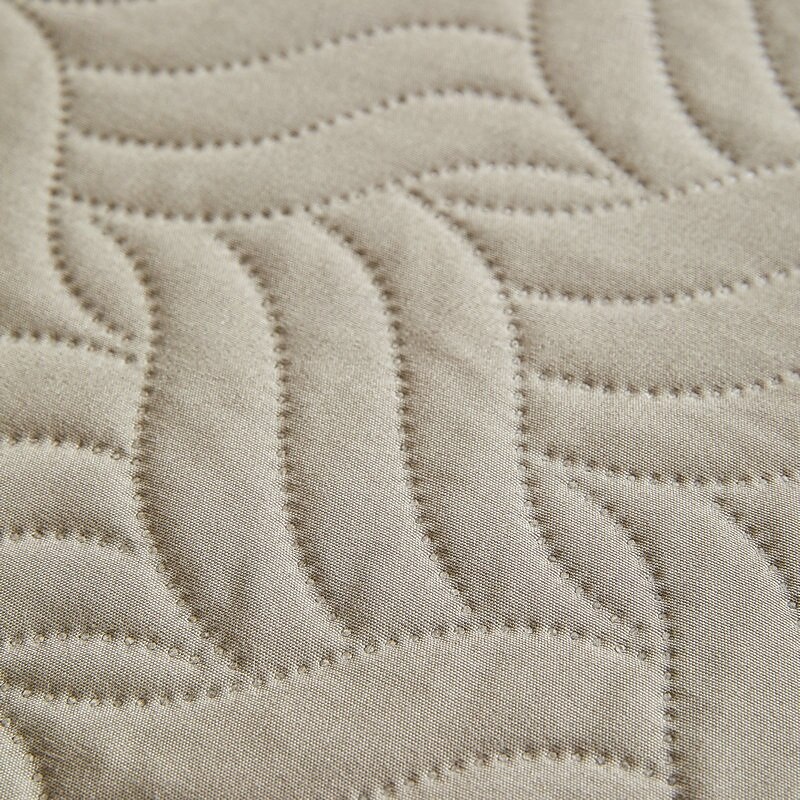 Quilted Waterproof Bed Cover - Lightweight Washable Blanket, Mattress Protector & Multi-Purpose Bedspread4