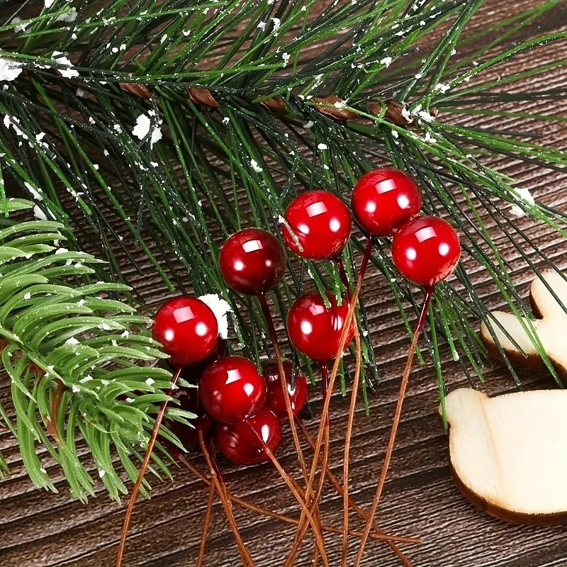 100pcs Christmas Red Berry Stems – Mini Artificial Fruit Decorations for Christmas Trees, Wreaths, DIY Crafts, and New Year Holiday Decor3