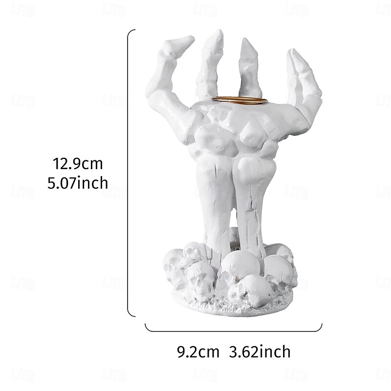 1PC Halloween Retro Skull Hand Decorative Candlestick Resin Material Skull Hand-shaped Candle Candlestick Base Suitable for Festive Party Atmosphere Decoration Haunted House Decoration Candlestick2