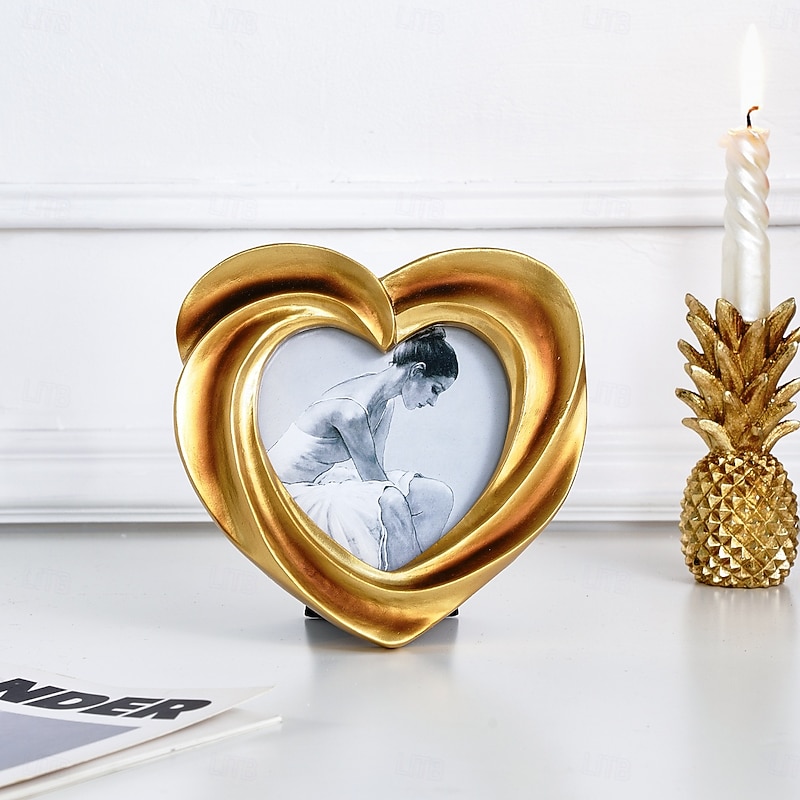 Gold Cream Heart-Shaped Embossed Resin Photo Frame – Warm Home Décor for Family Photos & Photography Props3