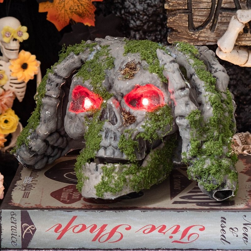 New Halloween Skull Ornament Outdoor Atmosphere Long Moss Glowing Vintage Hands-on-Head Skull2