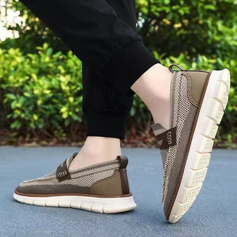 Men's Breathable Flyknit Loafers with Lightweight Sole, Casual Slip-On Shoes for Walking, Travel and Everyday Wear4