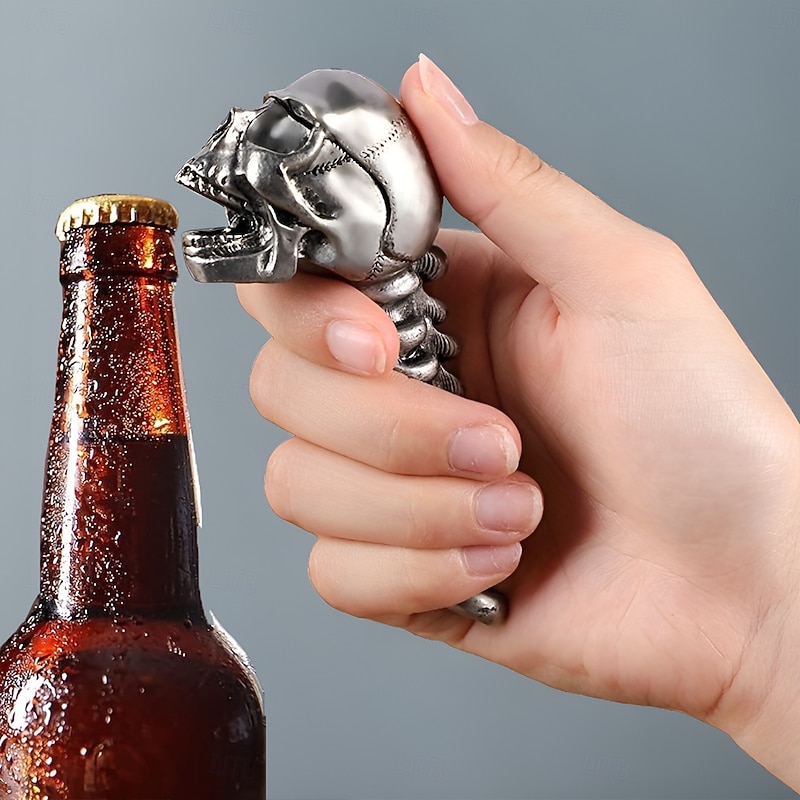 Halloween Skull Bottle Opener Alloy Beer Bottle Opener, Funny Creative Unique Bar Tool, Party Gift for Men, Novelty Halloween Decoration