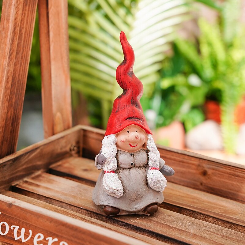 Red Hat Gnome Resin Statue – Elf Grandma Figurine for Home and Garden Decor, Resin Dwarf Ornament Ideal for Indoor, Outdoor, and Miniature Landscape Decoration3