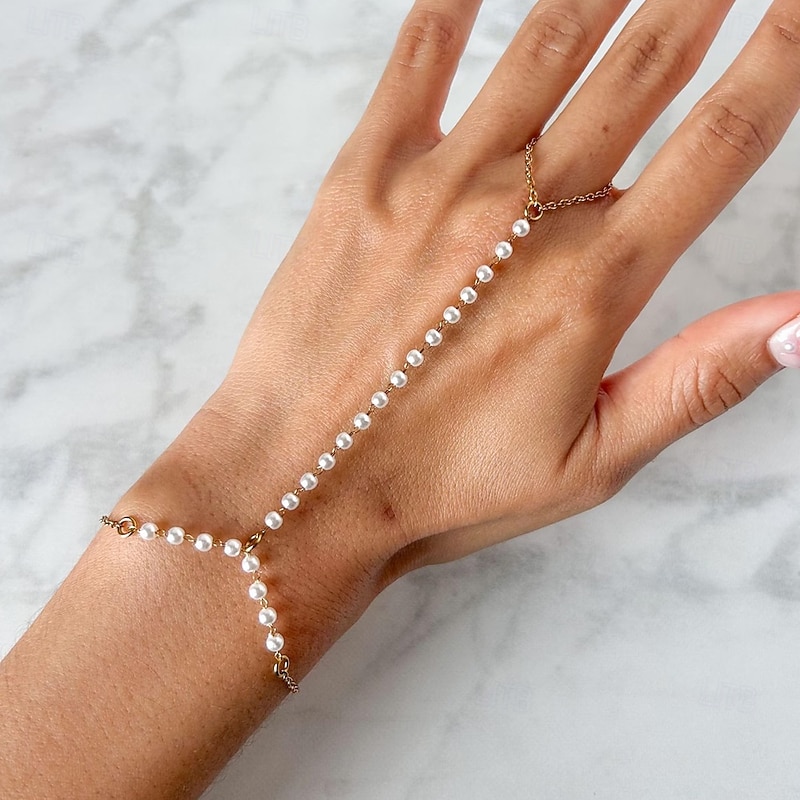 Women's Ring Bracelet / Slave bracelet Beads Precious Vintage Fashion Stylish Pearl Bracelet Jewelry White For Gift Daily Engagement Prom