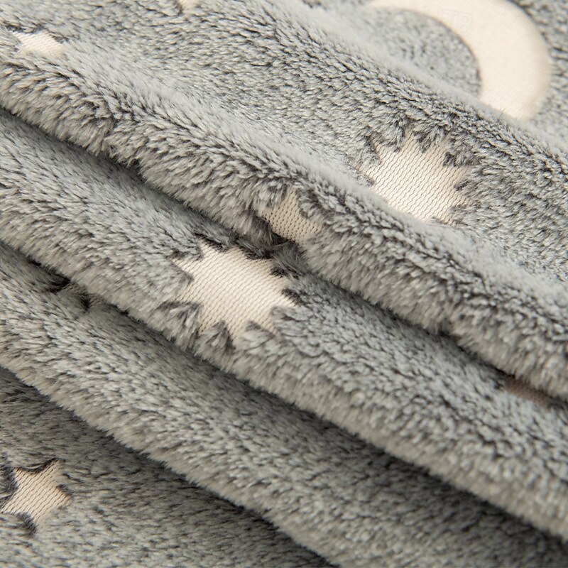 Glow-in-the-Dark Flannel Blanket, Soft Plush Throw for Kids, Cartoon Nap Blanket for Office, Nursery, and Kindergarten, Air Conditioning Blanket3