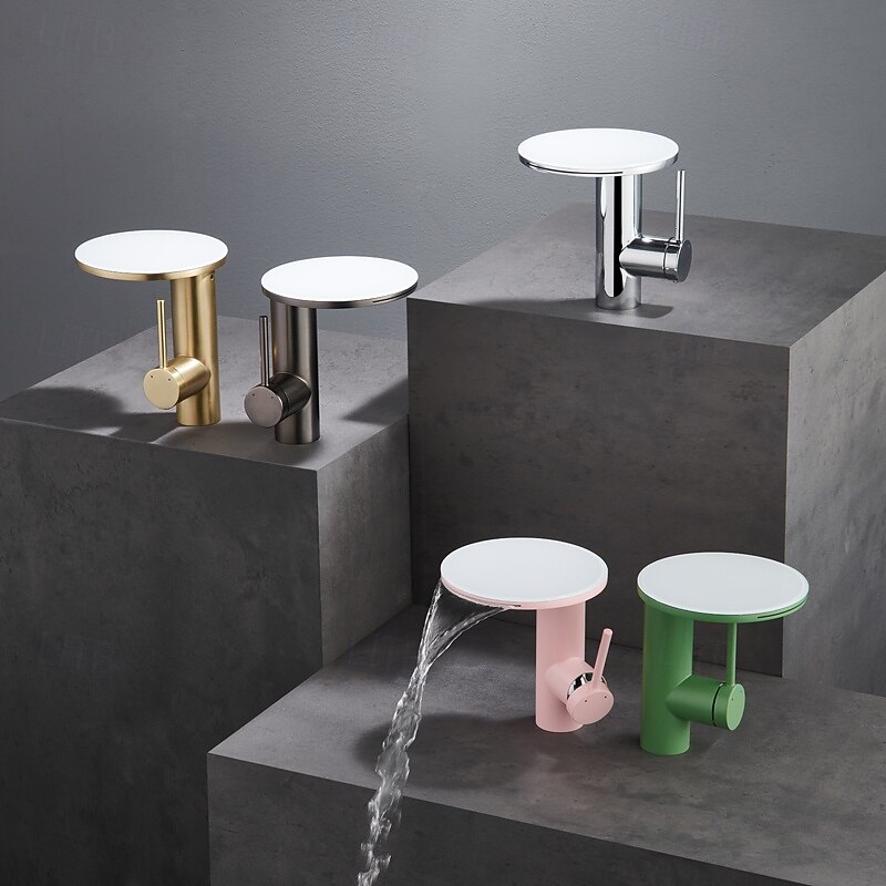 Bathroom Sink Faucet - Rotatable / Waterfall Electroplated / Painted Finishes Centerset Single Handle One HoleBath Taps