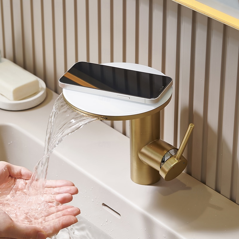 Bathroom Sink Faucet - Rotatable / Waterfall Electroplated / Painted Finishes Centerset Single Handle One HoleBath Taps3