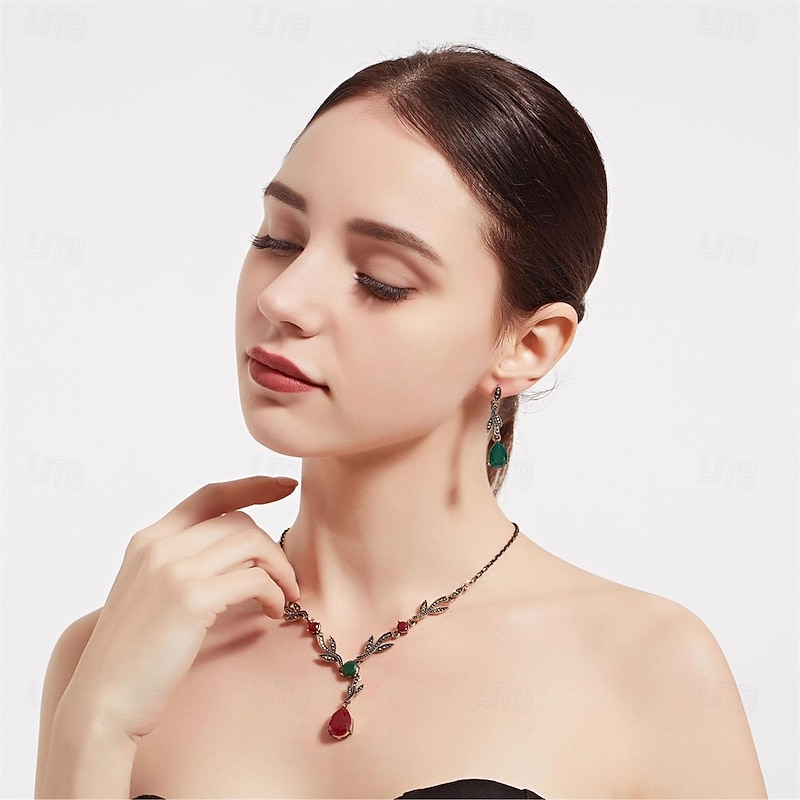 Jewelry Set Two-piece Suit Green Rhinestone Chrome 1 Necklace Earrings Women's Elegant Vintage Fashion Vintage Style Classic Jewelry Set For Wedding Party Valentine's Day