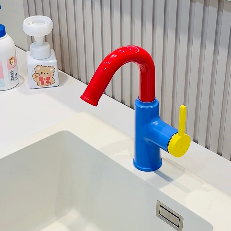 Bathroom Sink Faucet - Classic Painted Finishes Centerset Single Handle One HoleBath Taps