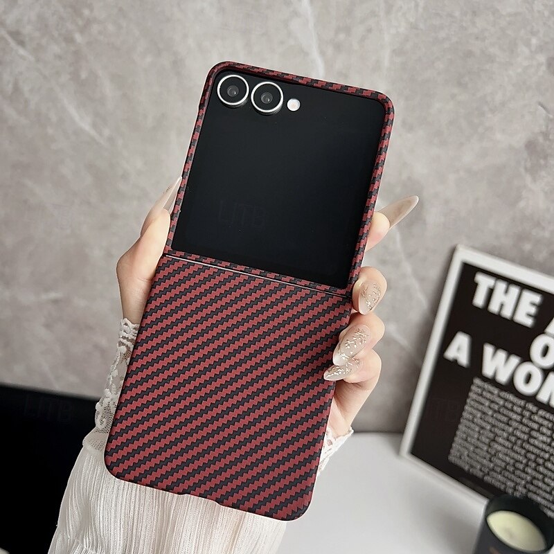Phone Case For Samsung Galaxy Z Flip 7 FE Z Flip 6 Z Flip 5 Z Flip 4 Back Cover Magnetic Shockproof Retro PC4