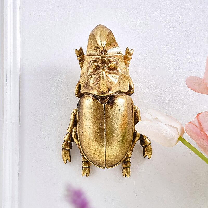 1PC Resin Material Golden Rhinoceros Horn Beetle Decorative Wall Hanging Handcrafted Combination Photo Frame Insect Decorative Accessories Suitable for Home Party Insect House Decoration Hanging4
