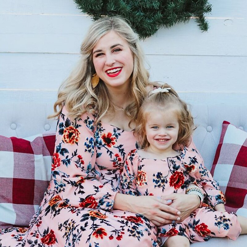 Mommy and Me Dresses Floral Street Print Pink Long Sleeve Midi Sweet Matching Outfits2