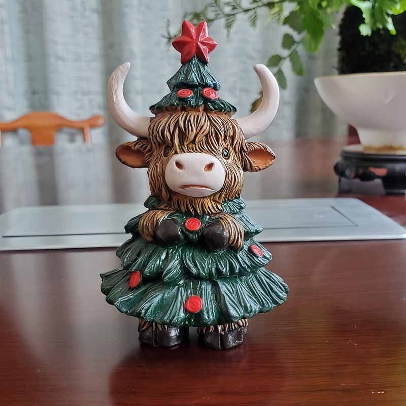 Christmas Highland Cow Figurine with Hats Cute Resin Highlands Cattle Christmas Thanksgiving Statue for Holiday Table Centerpieces Living Room Home Kitchen Tiered Tray Decor4
