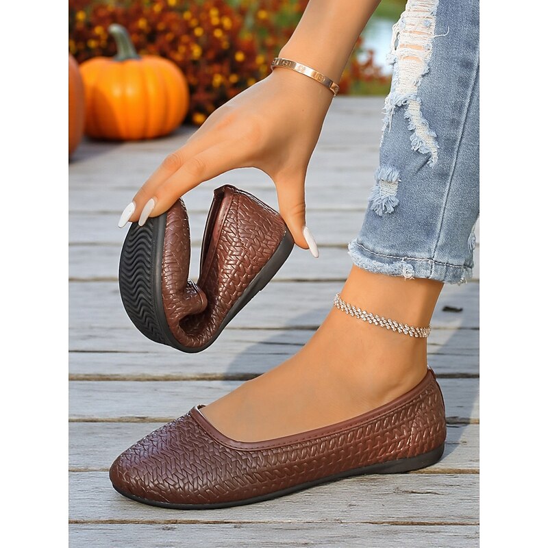 Women's Flexible Textured Ballet Flats, Lightweight Foldable Travel Shoes for All-Day Casual Wear