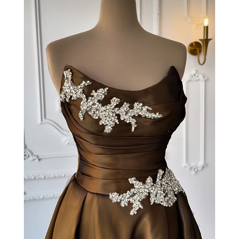 Crystal-embellished A-Line Evening Gown Elegant Dress Formal Wedding Sweep / Brush Train Sleeveless Strapless Satin Lace Up with Ruched Setails 20252