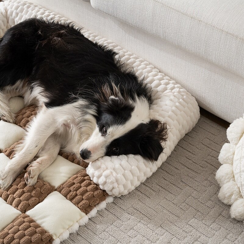 Pet Dog Sofa Bed, Thick Non-Slip Pet Mat, Soft U-Shaped Dog Crate Bed for All Seasons3