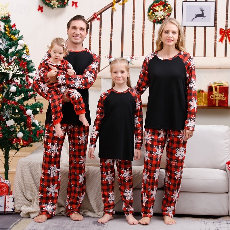 Family Pajamas Plaid Christmas Pattern Home Print Black Dark Red Wine Long Sleeve Active Matching Outfits3