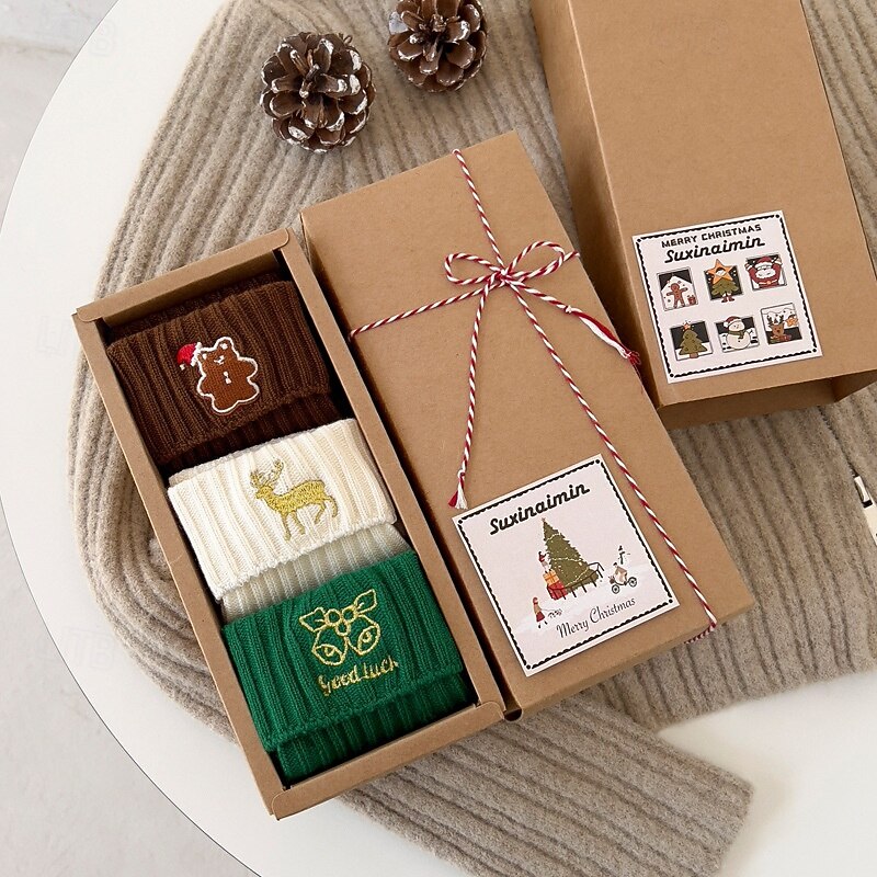 Christmas Socks for Women, Cute Red Mid-Calf Cotton Socks with Embroidered Cartoon Design, Cozy Winter Holiday Socks, Japanese Style Kawaii Fashion Crew Socks2