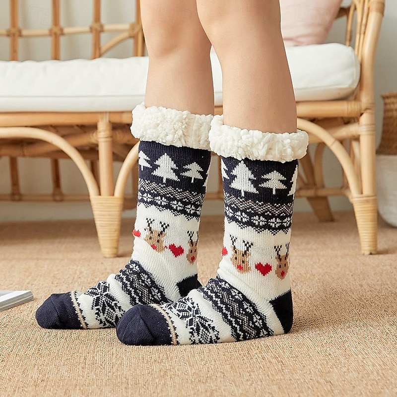 Christmas Slipper Socks for Women, Fuzzy Plush Floor Socks with Anti-Slip Grips, Thick Warm Indoor Sleep Socks, Cozy Snow Boot Covers, Winter Thermal Home Socks2