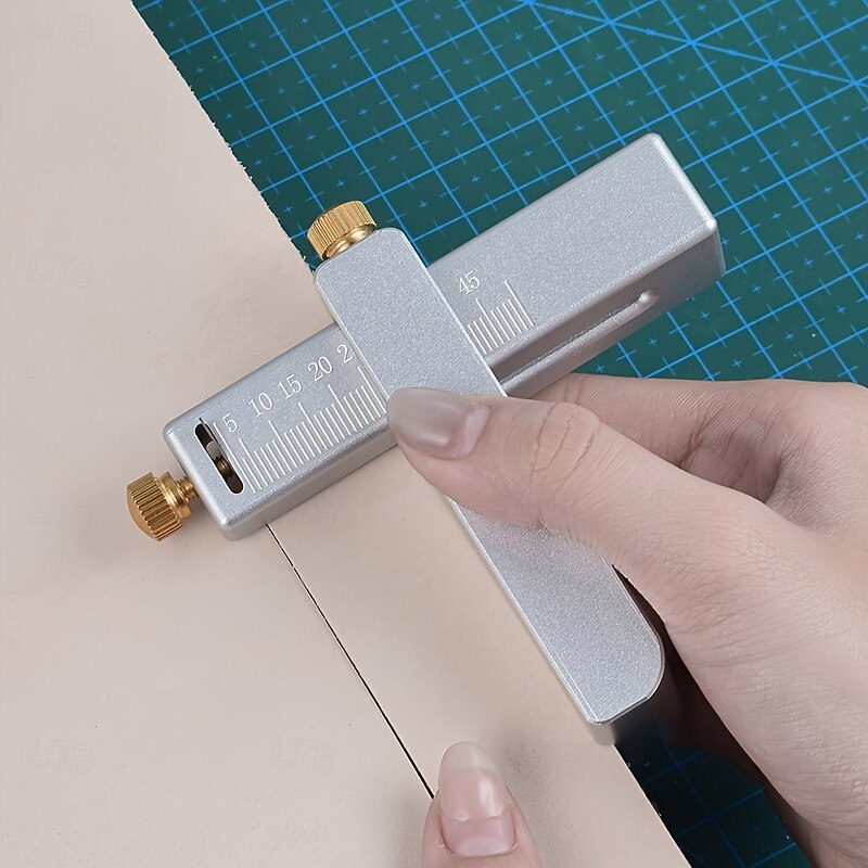 Women's Belt Cutting Men's Belt Cutting Shoulder Strap Cutting Bag Strap Leather Strip Cutting High-quality aluminum alloy material Suitable for handmade DIY Leather Strip Cutting Leather