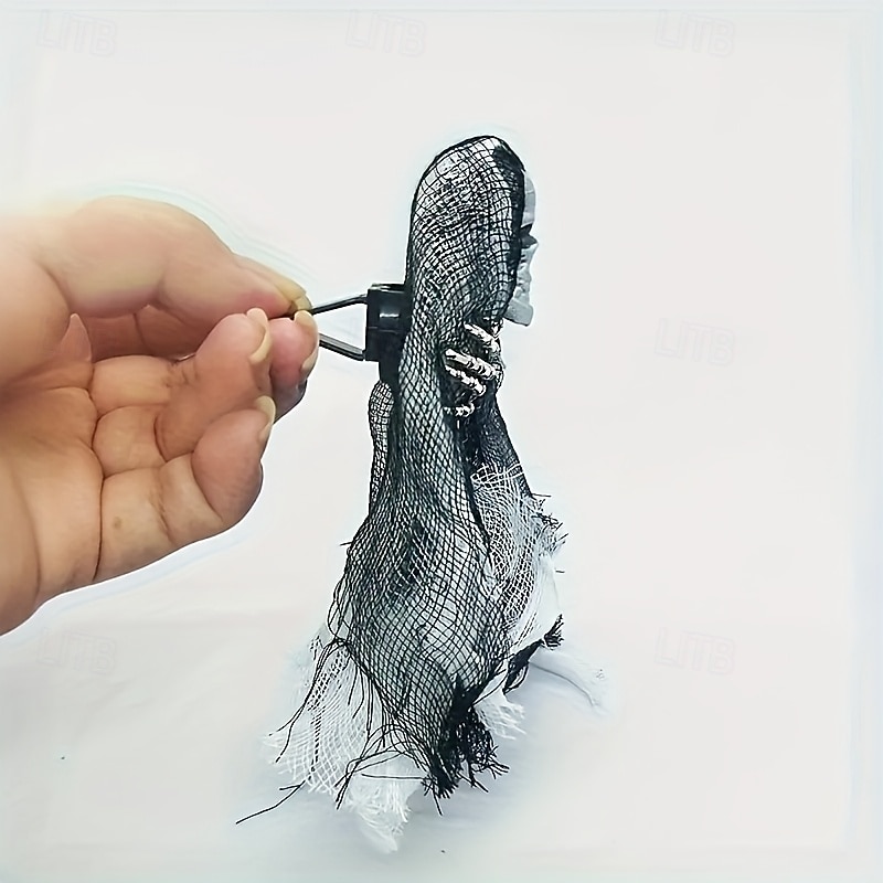 Car Dashboard Ornament Skeleton shaped car air freshener skull shaped design Halloween and gifts aromatherapy atmosphere is the perfect gift for Halloween3