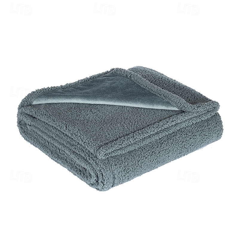 Waterproof Pet Blanket, Pet Friendly Flannel Sherpa Thick Plush Pet Bed Throw, Soft Cotton Velvet Dog Blanket3