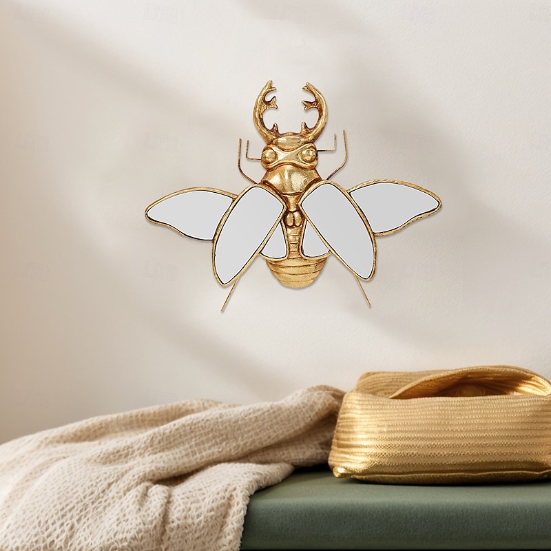 1PC Resin Material Golden Six-sided Mirror Beetle-shaped Decorative Wall Hanging With Mirror Inlaid on The Surface Suitable for Wall Decoration Theme Party and Other Decorative Hanging Ornaments