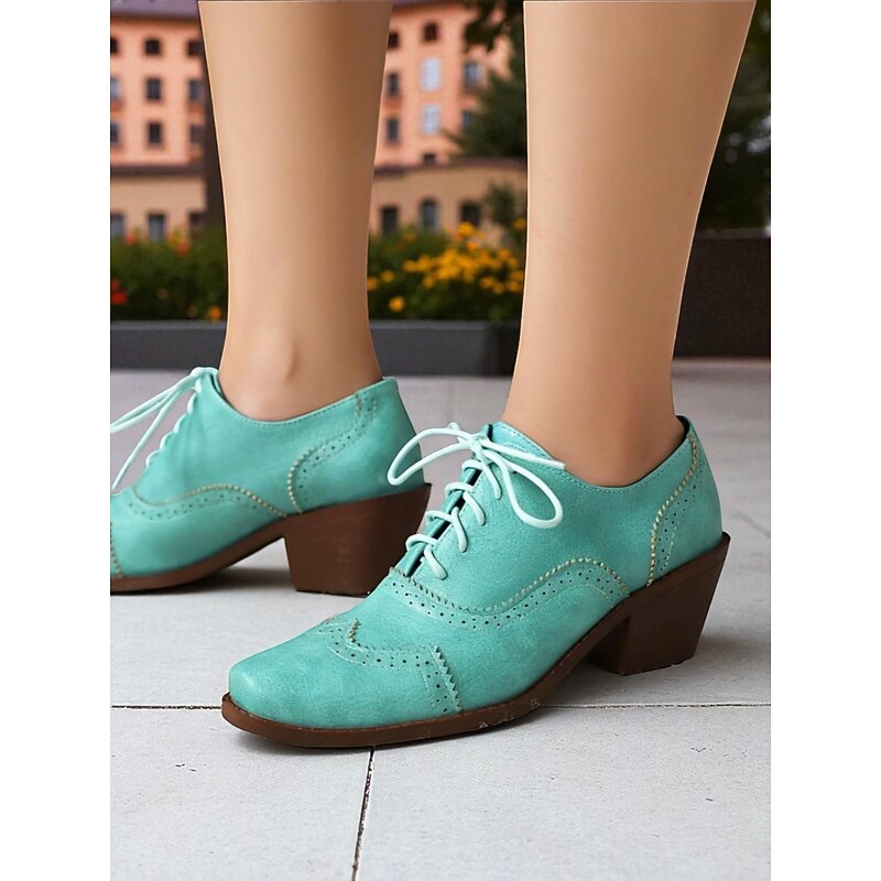 Women's 1950s Vintage Burgundy Lace-Up Oxford Shoes - Faux Leather Wingtip Brogues with Low Block Heel and Square Toe for Retro Outfits, Casual Wear and Fall Winter Street Style