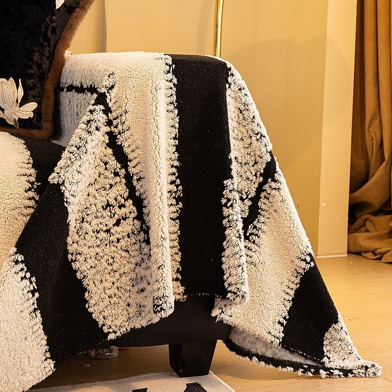 Luxury Style Full Sofa Couch Cover For Dogs, Autumn & Winter Plush Cotton Velvet Slipcover Blanket, Universal Sofa Throw Protector Pet Friendly2