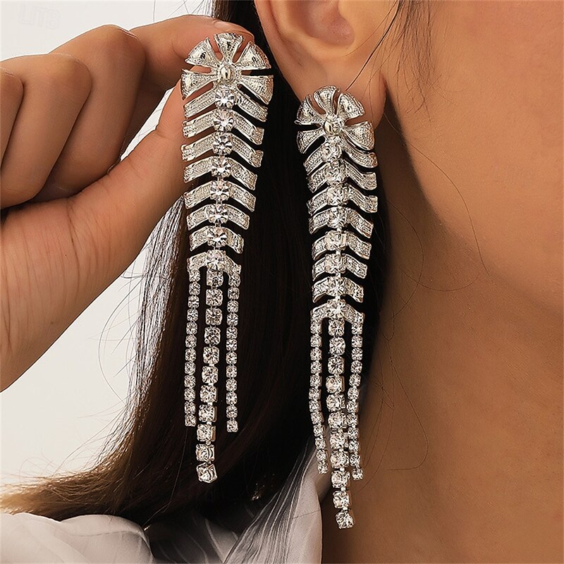 Hoop Earrings Vintage Style Geometrical Floral Vintage Fashion Earrings Jewelry Black / White For Wedding Party Valentine's Day Gift Engagement Festival 1 Pair