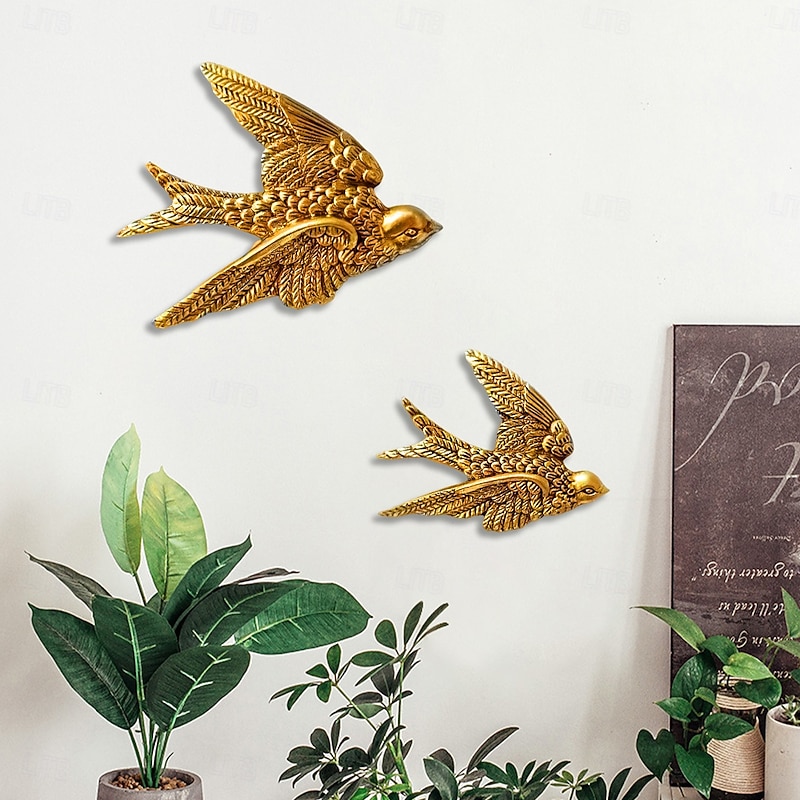 Resin Swallow Wall Hanging Decor, Minimalist Flying Swallow Sculpture for Home, Dining Room, Party, Wedding & Event Wall Decorations