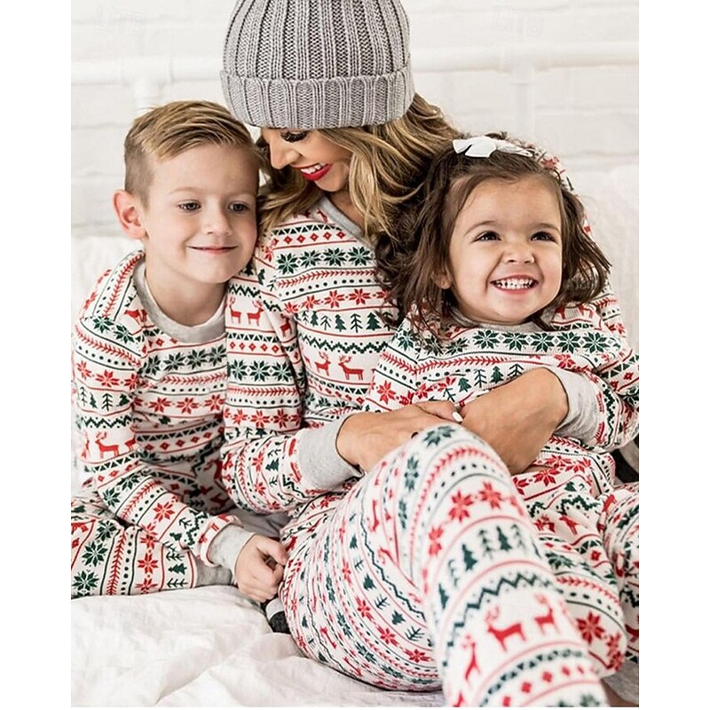 Family Pajamas Christmas Pattern Home Print Red Long Sleeve Active Matching Outfits2