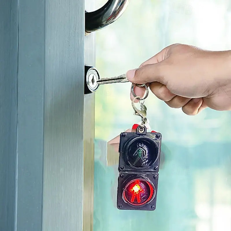 Traffic Light Key - Real Red Green And Yellow Lights Compatible With Backpacks Bicycles And Bags - A Cute Gift For Drivers Cyclists And Pedestrians - Durable Pvc Material4