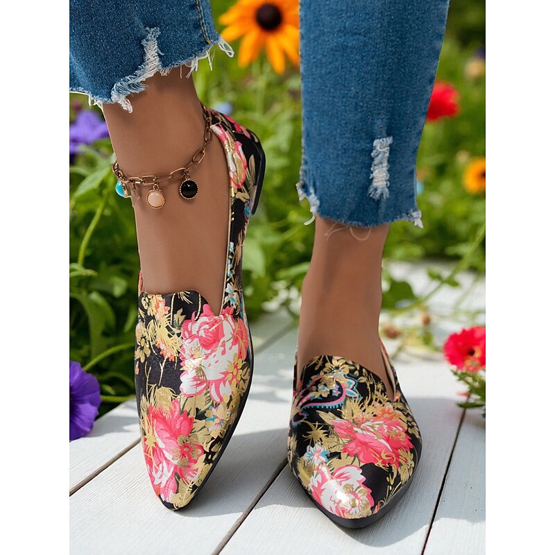 Women's Red Pointed Toe Flat Shoes – Elegant Slip-On Loafers for Christmas, Parties & Daily Casual Outfits3