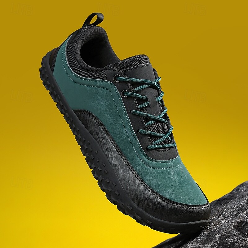 Green and Black Men's Outdoor Hiking Shoes with Lace-Up Closure and Rugged Sole – Ideal for Adventure Seekers, Casual Outdoor Activities and Everyday Fashion4