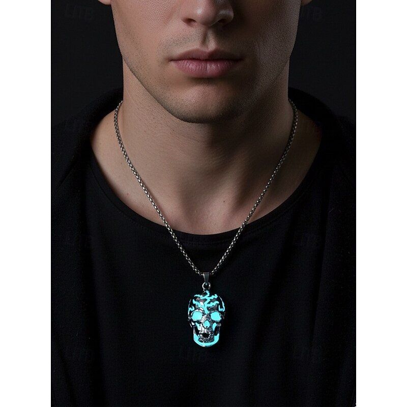 Men's Halloween Glowing Skull Pendant Necklace – Luminous Gothic Punk Jewelry for Cosplay, Costume Party and Nightlife2