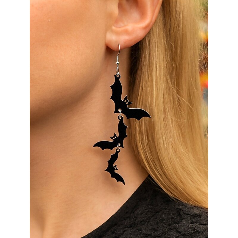 Women's Halloween Bat Drop Earrings – Black Acrylic Long Dangle Earrings, Gothic Punk Style Jewelry for Women, Costume Party and Nightclub Accessories