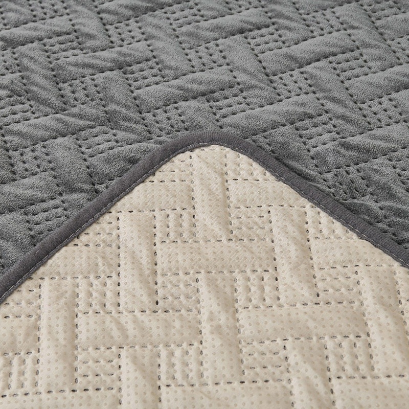 Crystal Velvet Sofa Cover For Pet Soft Autumn Winter Solid Color Dog Cat Sleeping Bed Mat Comfortable Plush Pad Washable Non Slip Home Furniture Protector Pet Supplies3