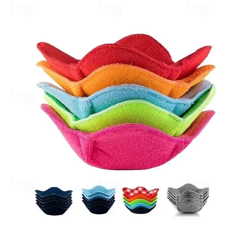 4/8PCS Microwaveable Hot Dish Racks – Machine Washable, Foldable, Insulated, Non-Slip Trivets with Handles, Protects Hands & Table, Ideal for Soup, Seasonal Kitchen Accessories & Christmas Gifts