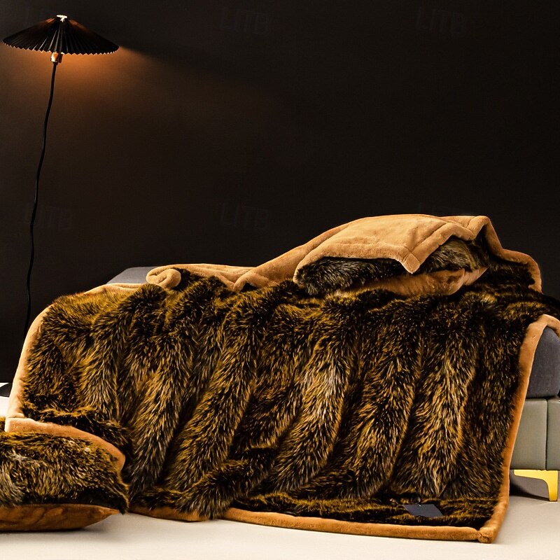 Faux Fox Fur Blanket - Extra Thick Raschel Throw for Winter, Cozy Bedspread & Sofa Cover2