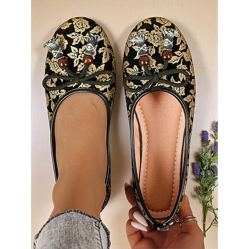 Women's Vintage Floral Embroidered Flats with Tassel and Bead Detail – Elegant Ethnic Style Shoes for Parties, Daily Wear and Cultural Events3