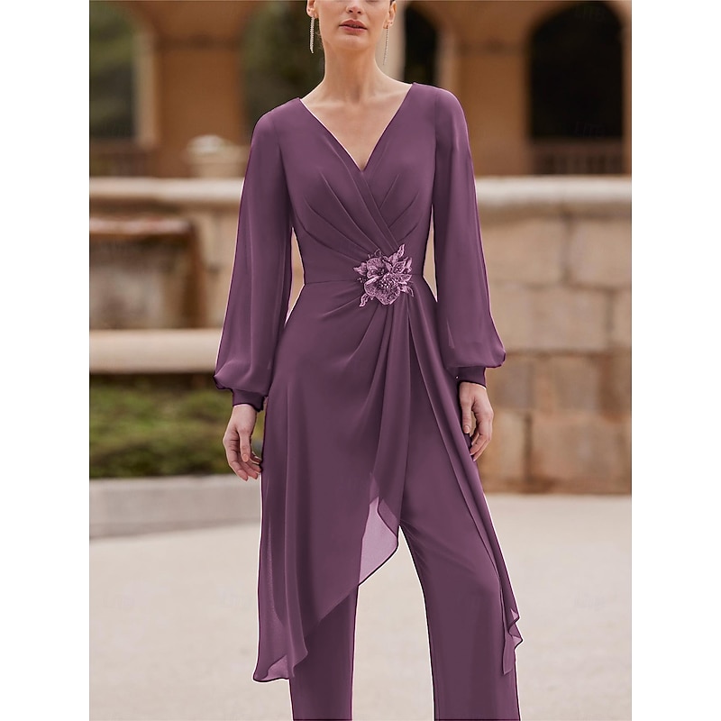 Sheath Mother of the Bride  Formal Wedding Guest Elegant Vintage V Neck Floor Length Chiffon  Short Sleeve with Pleats Ruched Flower