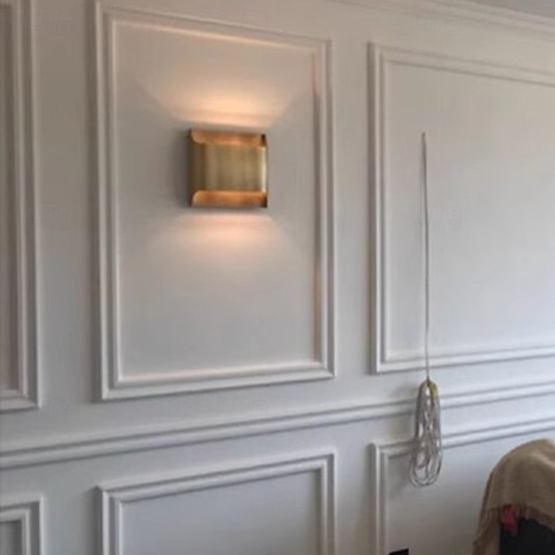 Brass Wall Sconce: Minimalist Curved Design - Bedroom, Hallway Lighting4