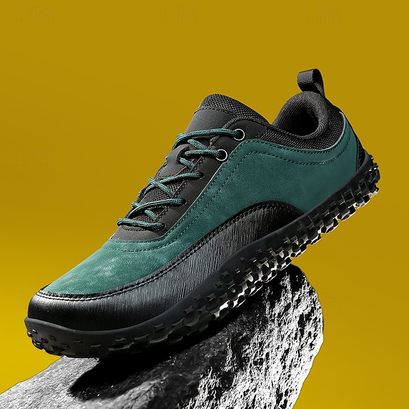 Green and Black Men's Outdoor Hiking Shoes with Lace-Up Closure and Rugged Sole – Ideal for Adventure Seekers, Casual Outdoor Activities and Everyday Fashion