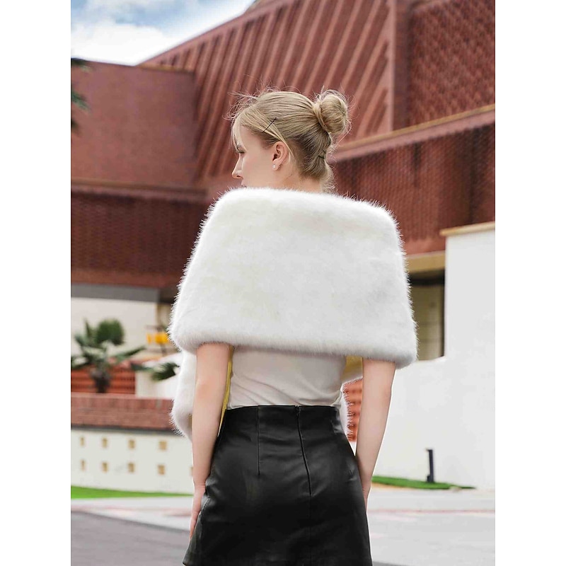 Faux Fur Wraps Elegant Bridal Sleeveless Batwing Sleeve Polyester Wedding Wraps With Pure Color For Special Occasion Fall & Winter2
